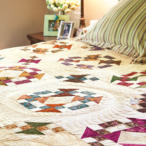 Homeward Journey Scrappy King California King Size Bed Quilt