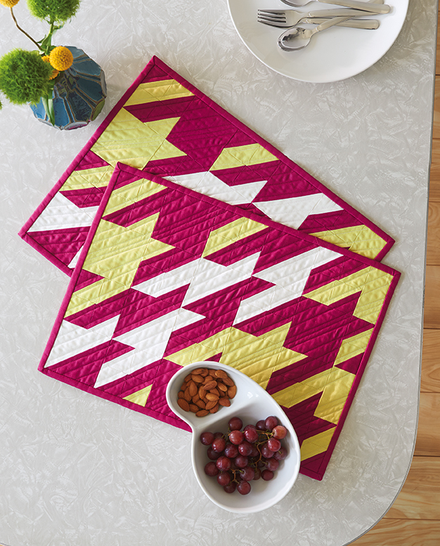 Shifted Houndstooth Placemats Digital Pattern by Sheri Cifaldi-Morrill