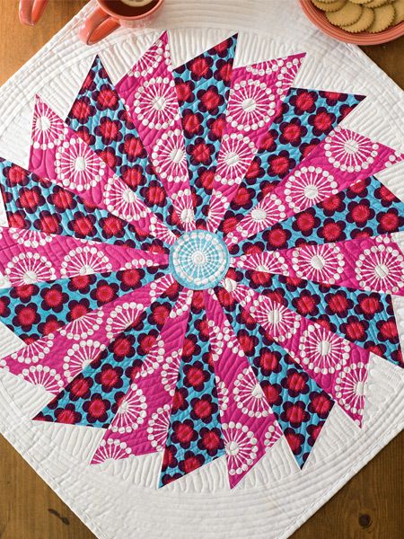 Buzz Saw Table Topper Pattern Download | Quilting Daily