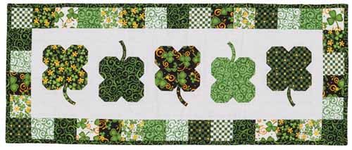 Luck O' the Irish Table Runner Quilt Pattern Download | Quilting Daily